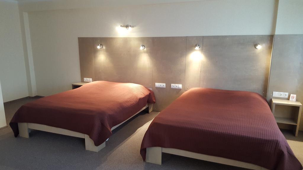 Hotel גולבנה מראה חיצוני תמונה